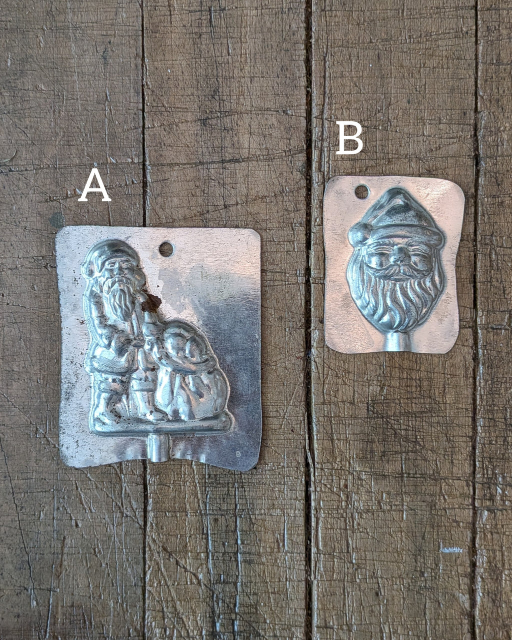CHOICE Vintage Metal Santa Candy Mold