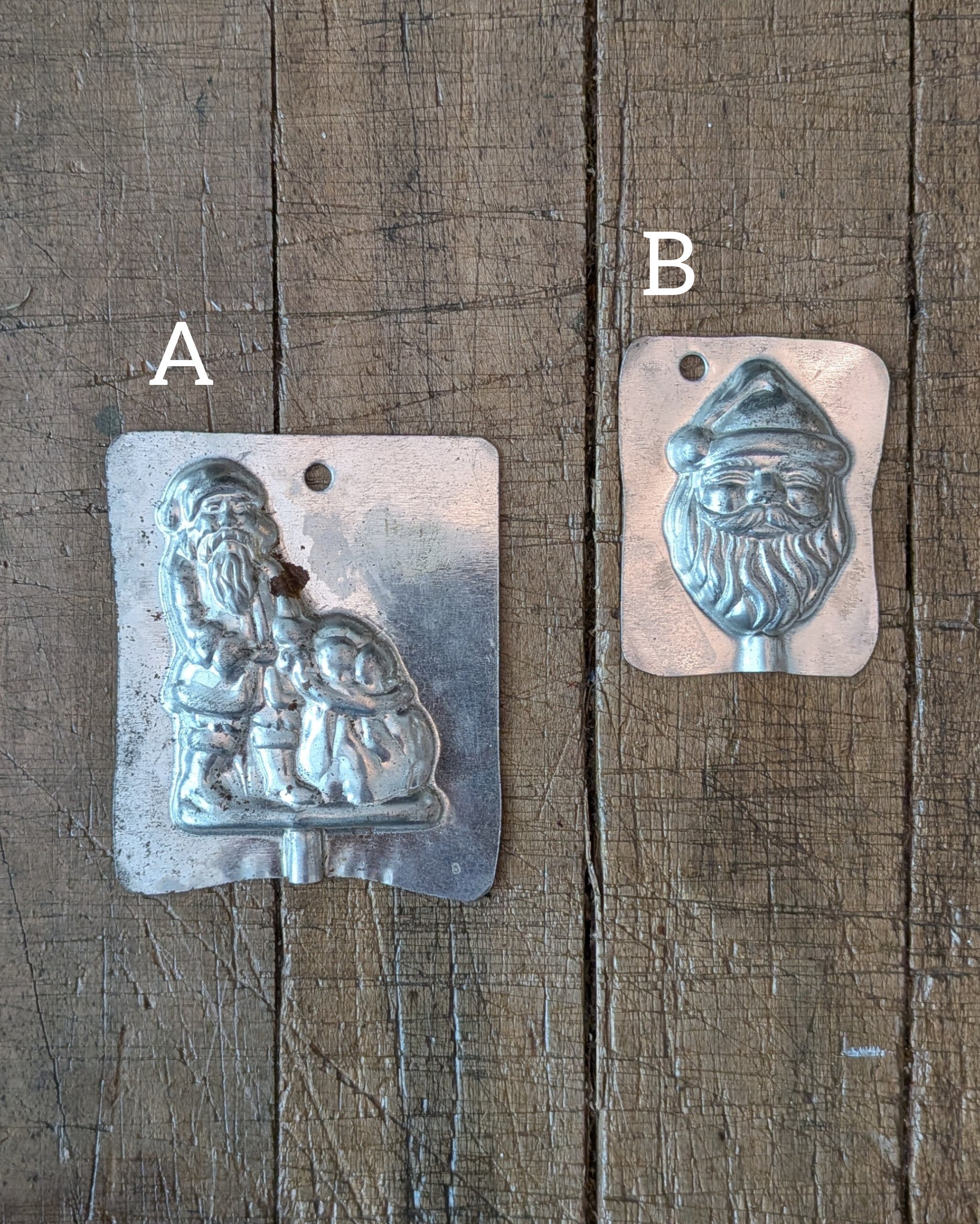 CHOICE Vintage Metal Santa Candy Mold