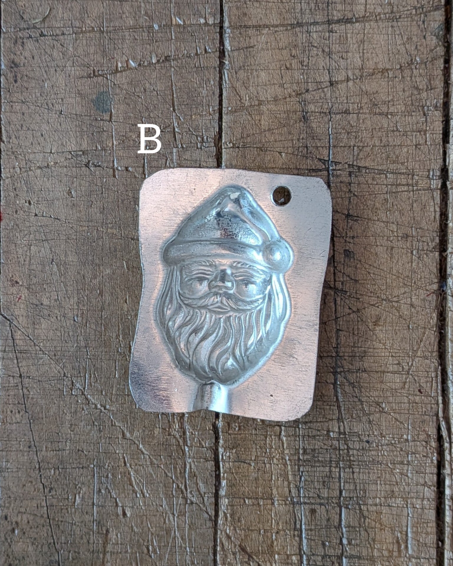 CHOICE Vintage Metal Santa Candy Mold