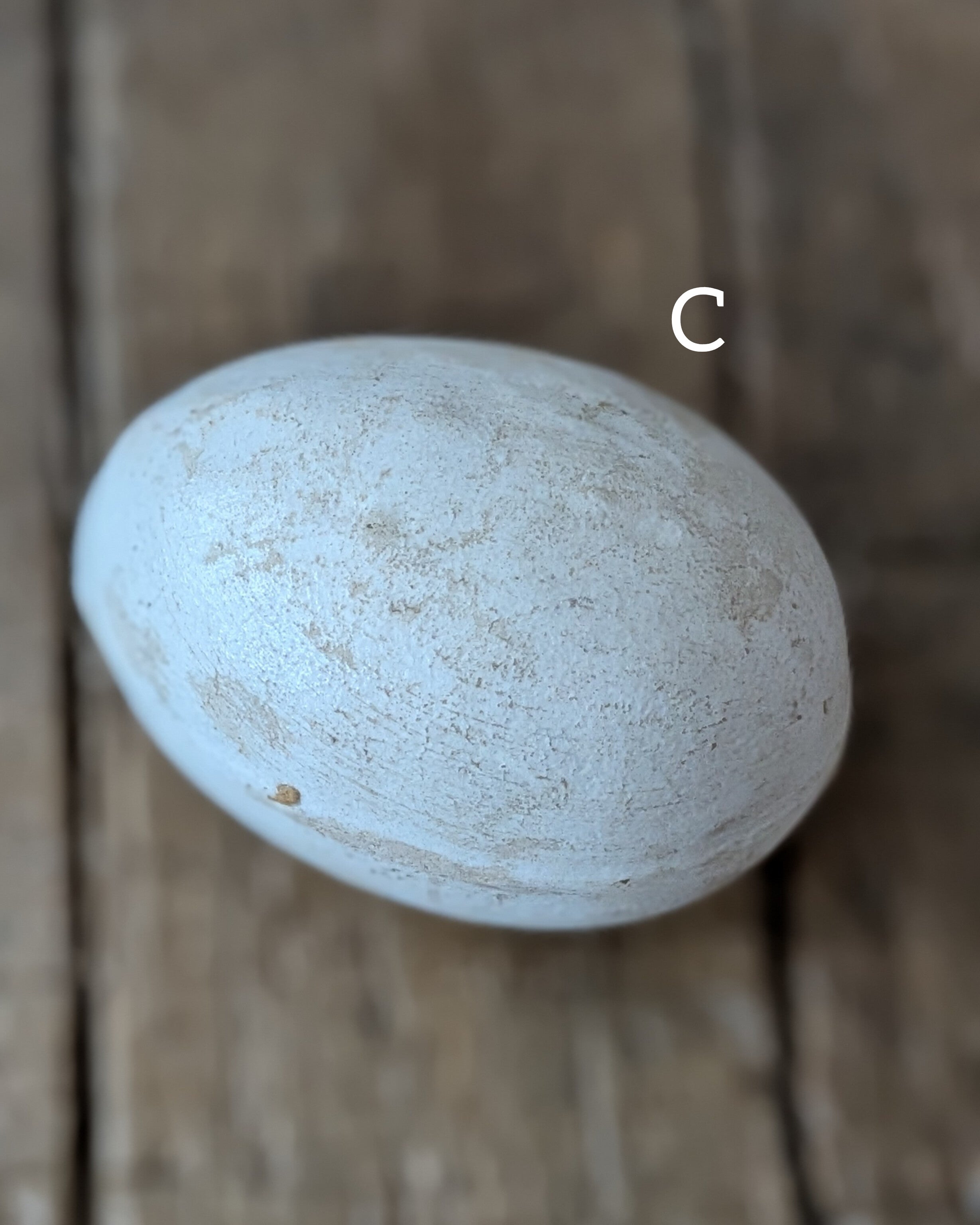 CHOICE Ironstone Egg Crate & 3 Ironstone Broody Eggs