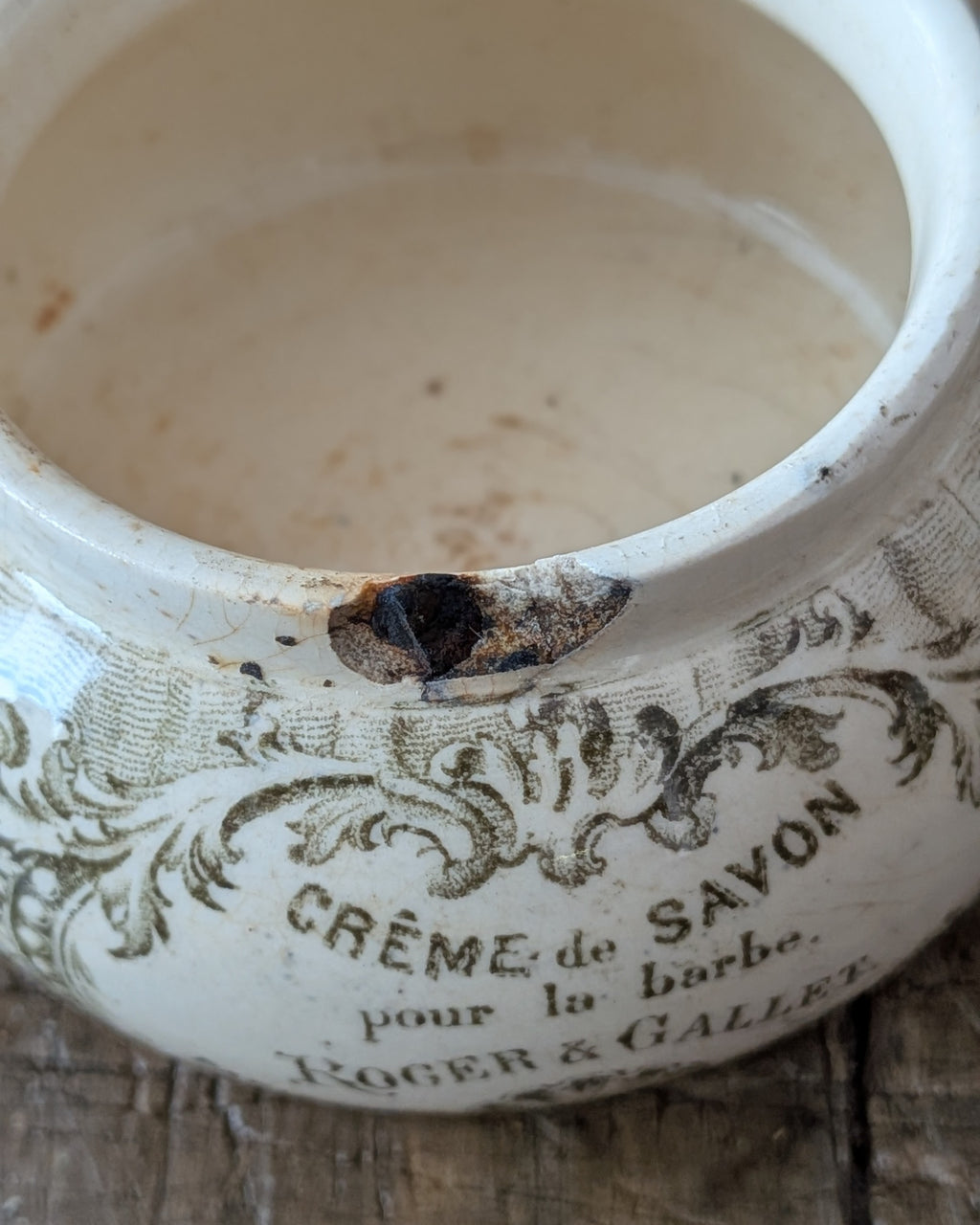 Roger & Gallet Creme de Savon pour la Barbe Shaving Cream Pot