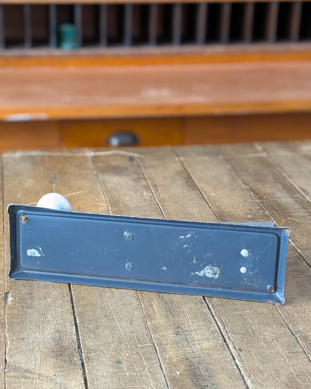 Acme Egg Grading Scale with 3 Ceramic Eggs
