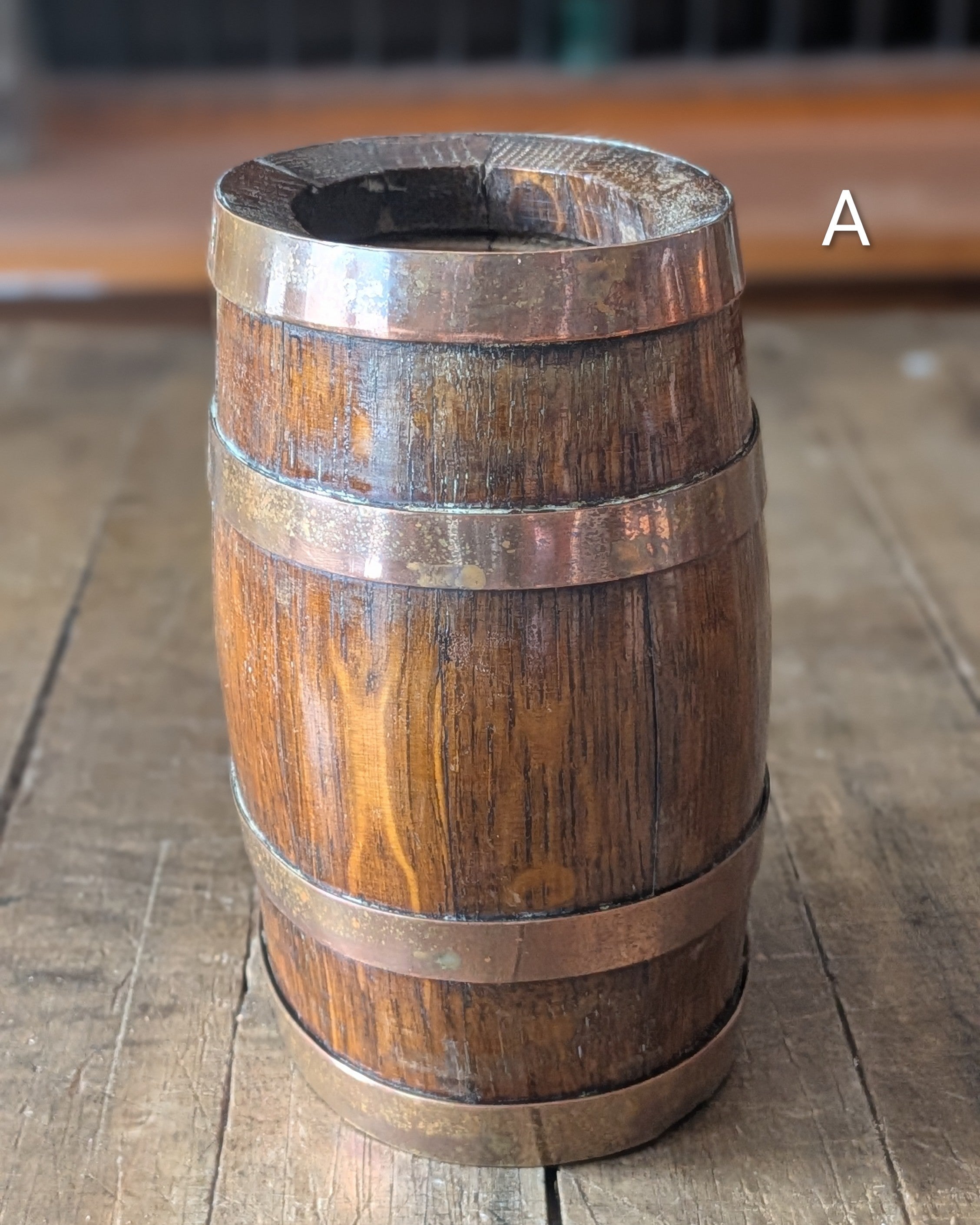 CHOICE Antique Oak Barrel w/Copper Bands