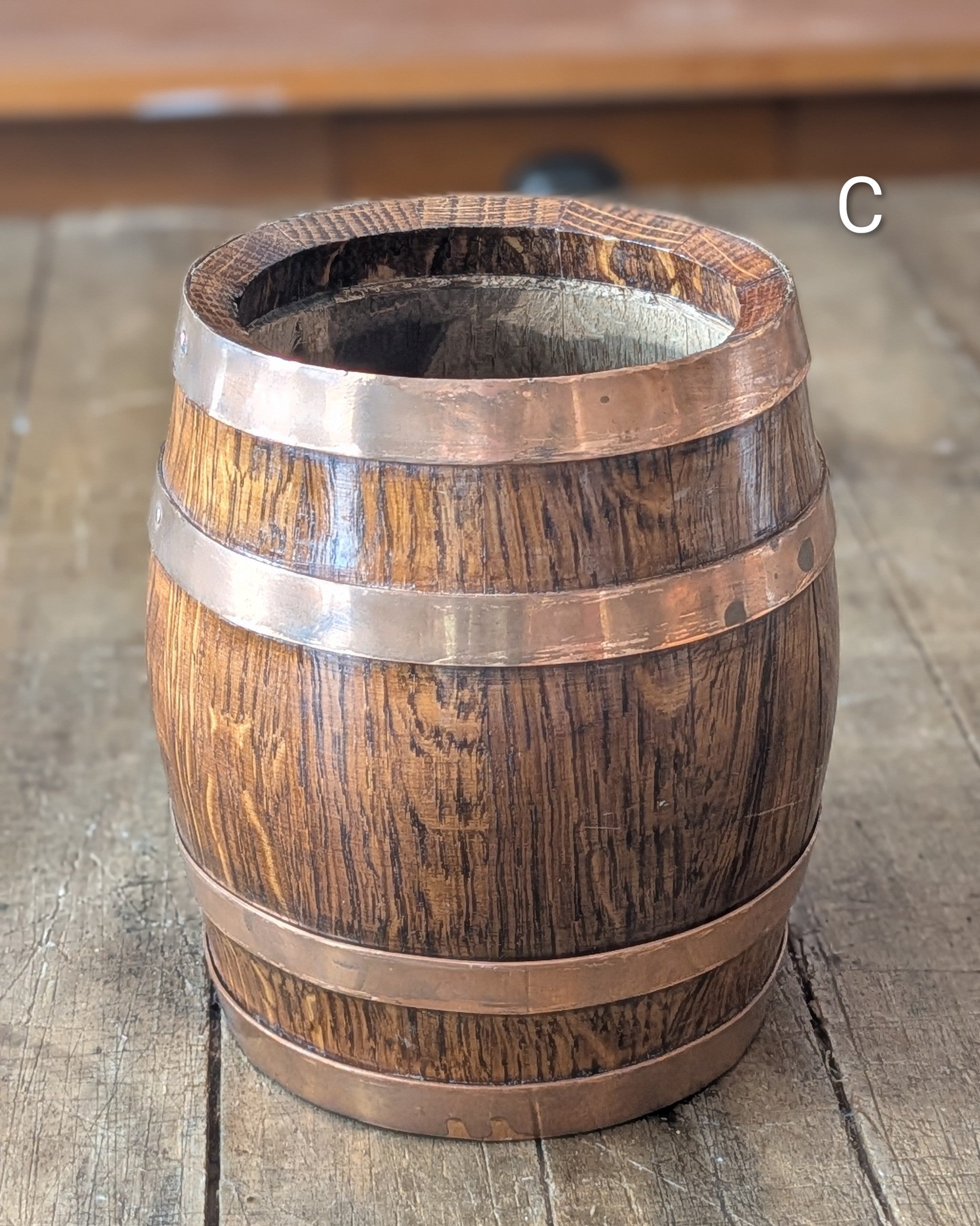 CHOICE Antique Oak Barrel w/Copper Bands