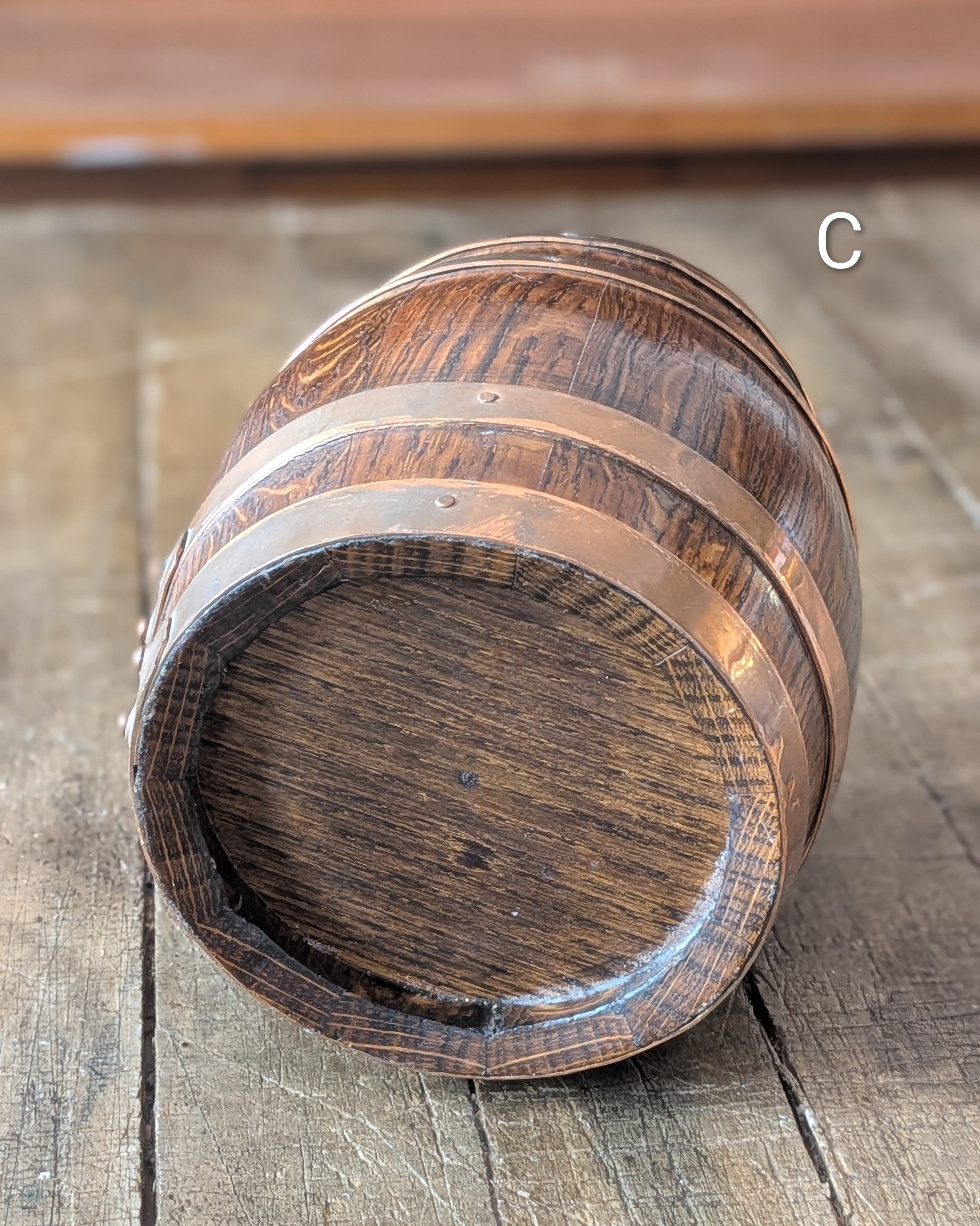 CHOICE Antique Oak Barrel w/Copper Bands