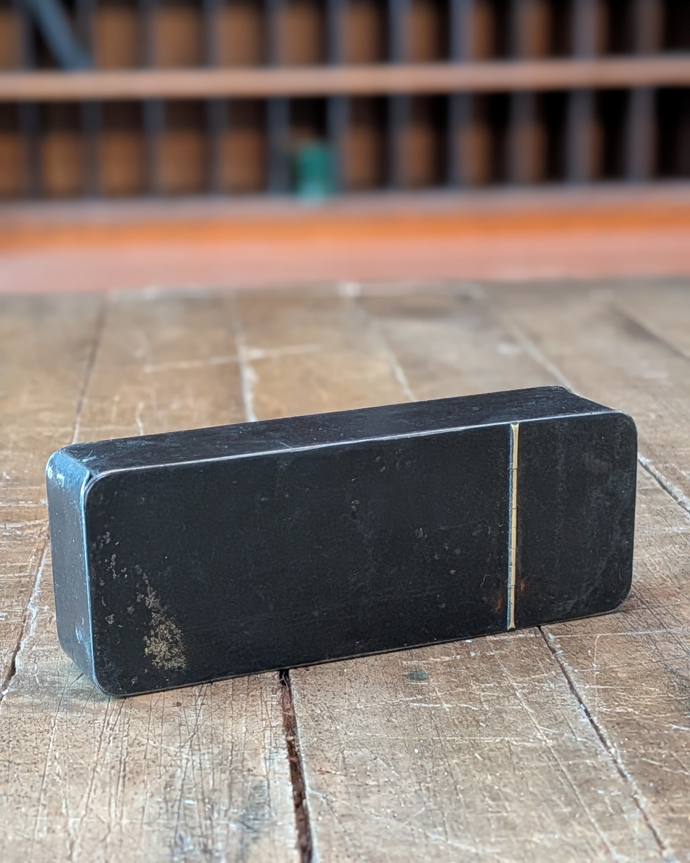 Metal Pipe Carrying Box with Pipe