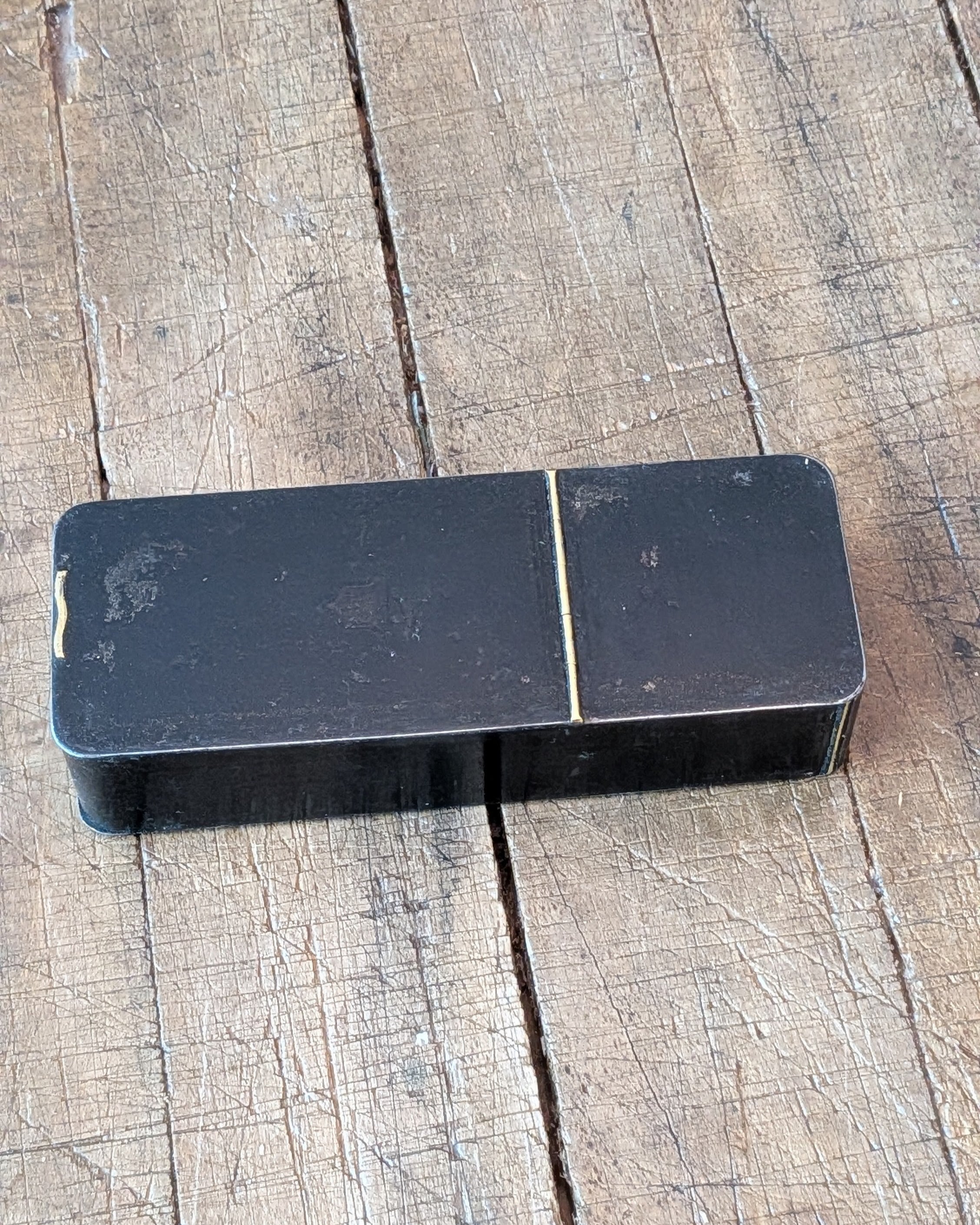 Metal Pipe Carrying Box with Pipe