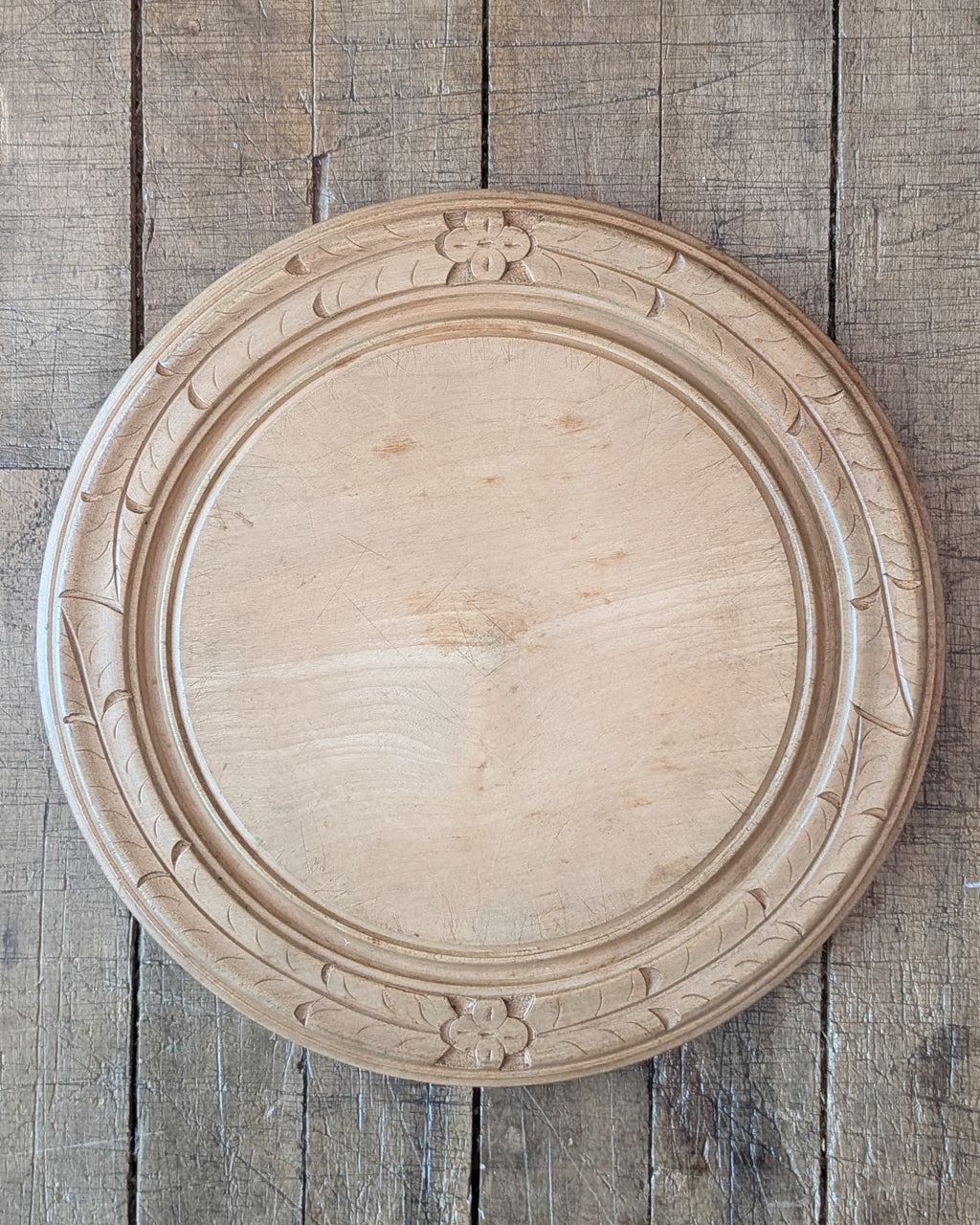 Antique Carved Treen Breadboard Floral Border
