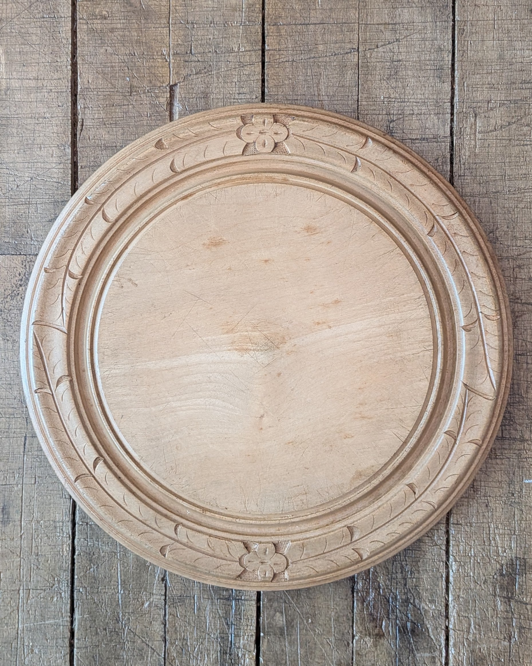 Antique Carved Treen Breadboard Floral Border