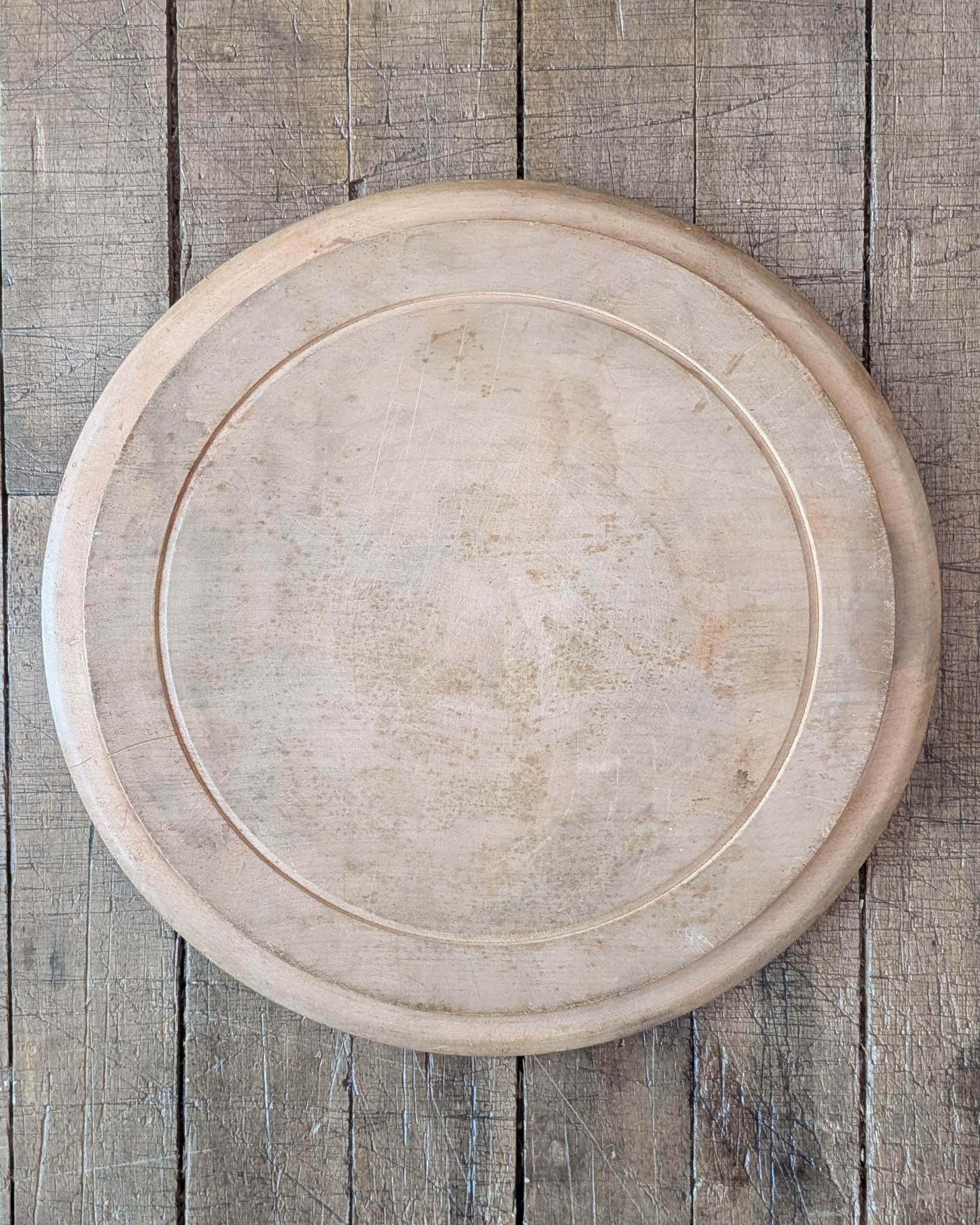 Antique Carved Treen Breadboard Floral Border