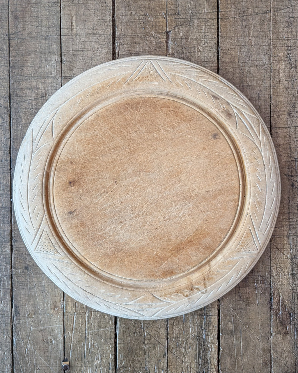 Antique Hand-Carved Wooden Breadboard Wheat & Triangle