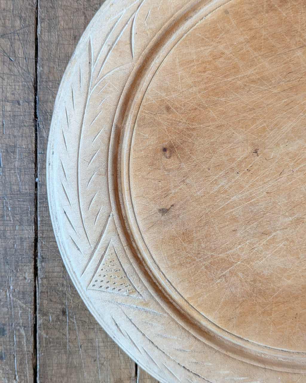 Antique Hand-Carved Wooden Breadboard Wheat & Triangle
