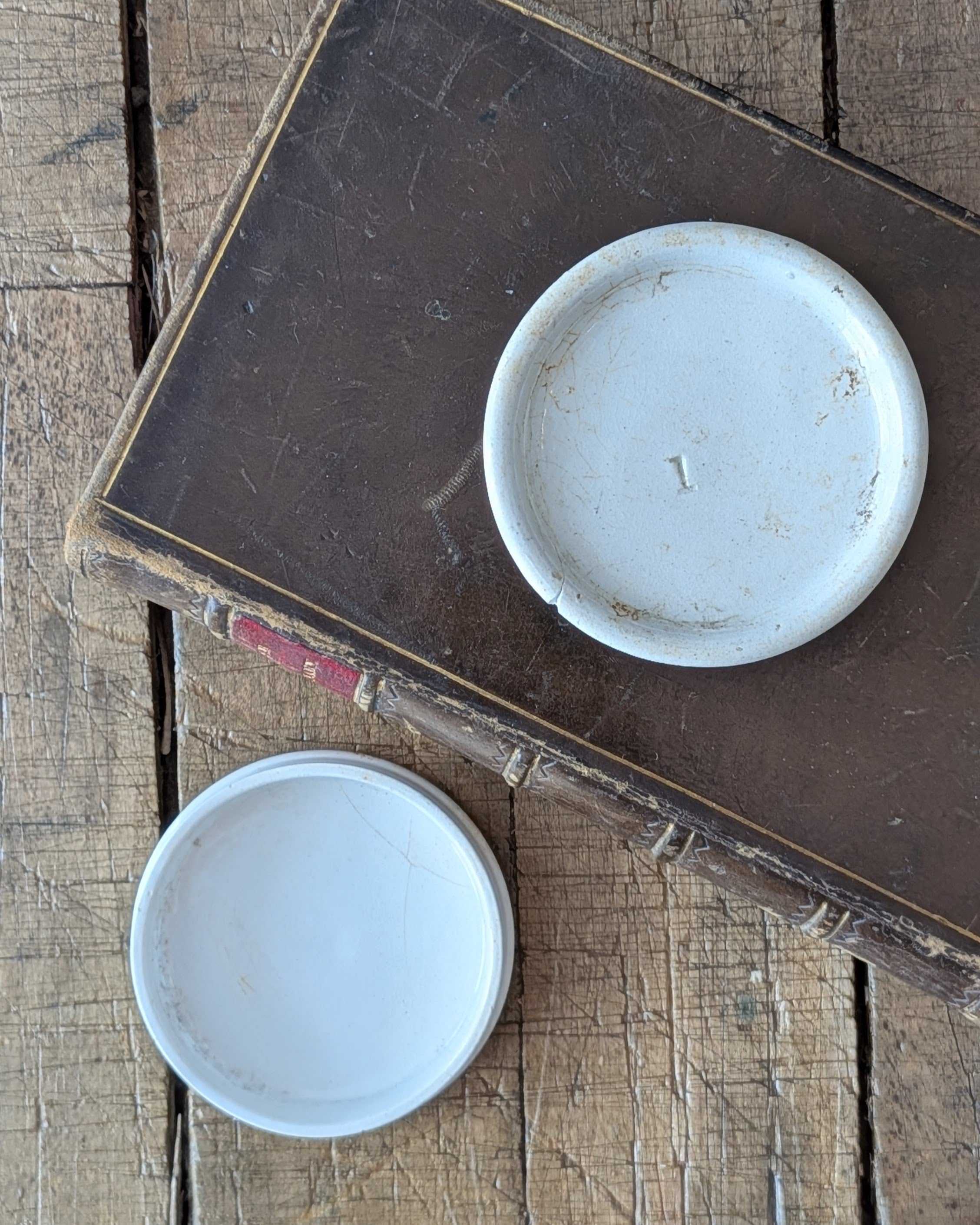 French Poudre Dentrifrice du Docteur Pierre Lidded Pot