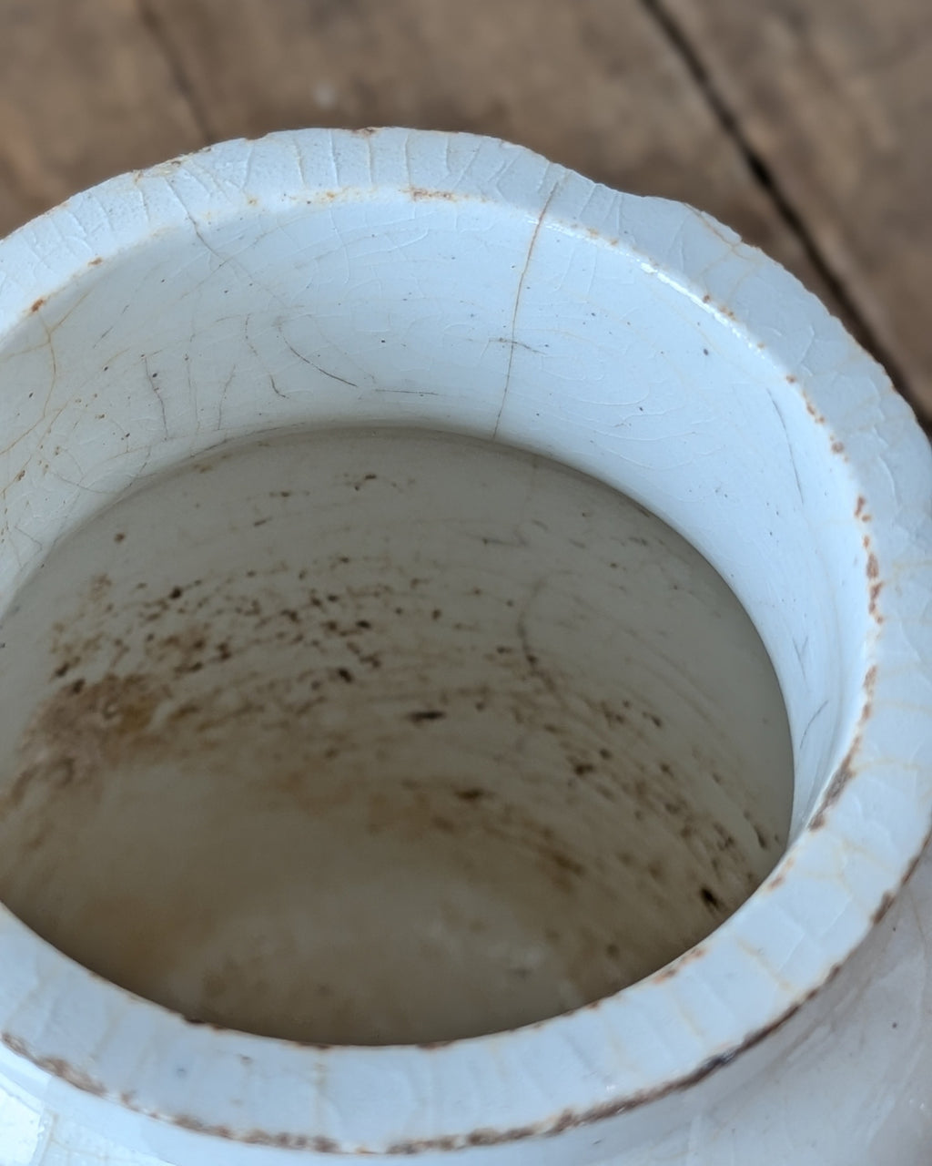 "Bynol" Malt and Oil Jar