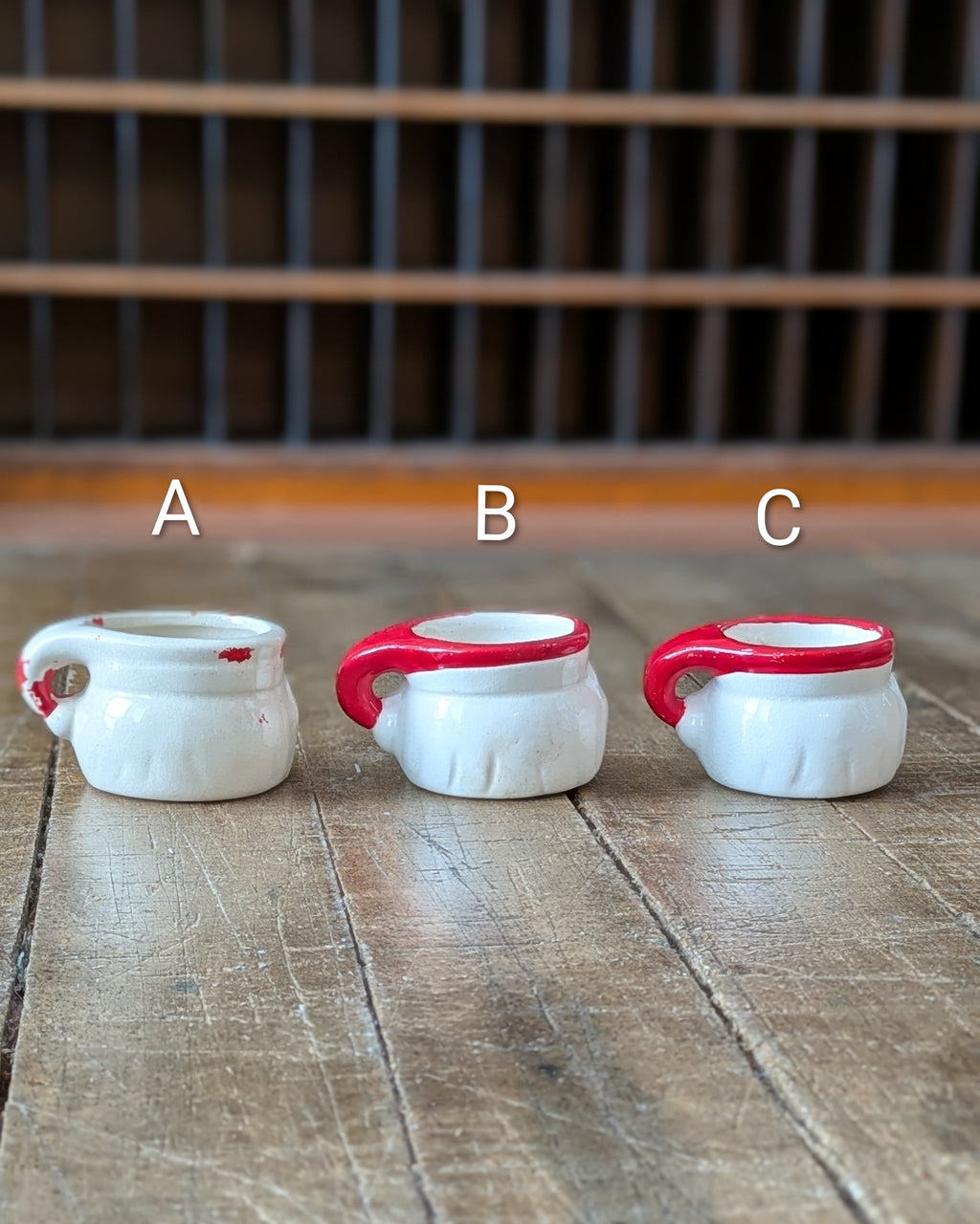 CHOICE Holt-Howard Winking Santa Mini Mug