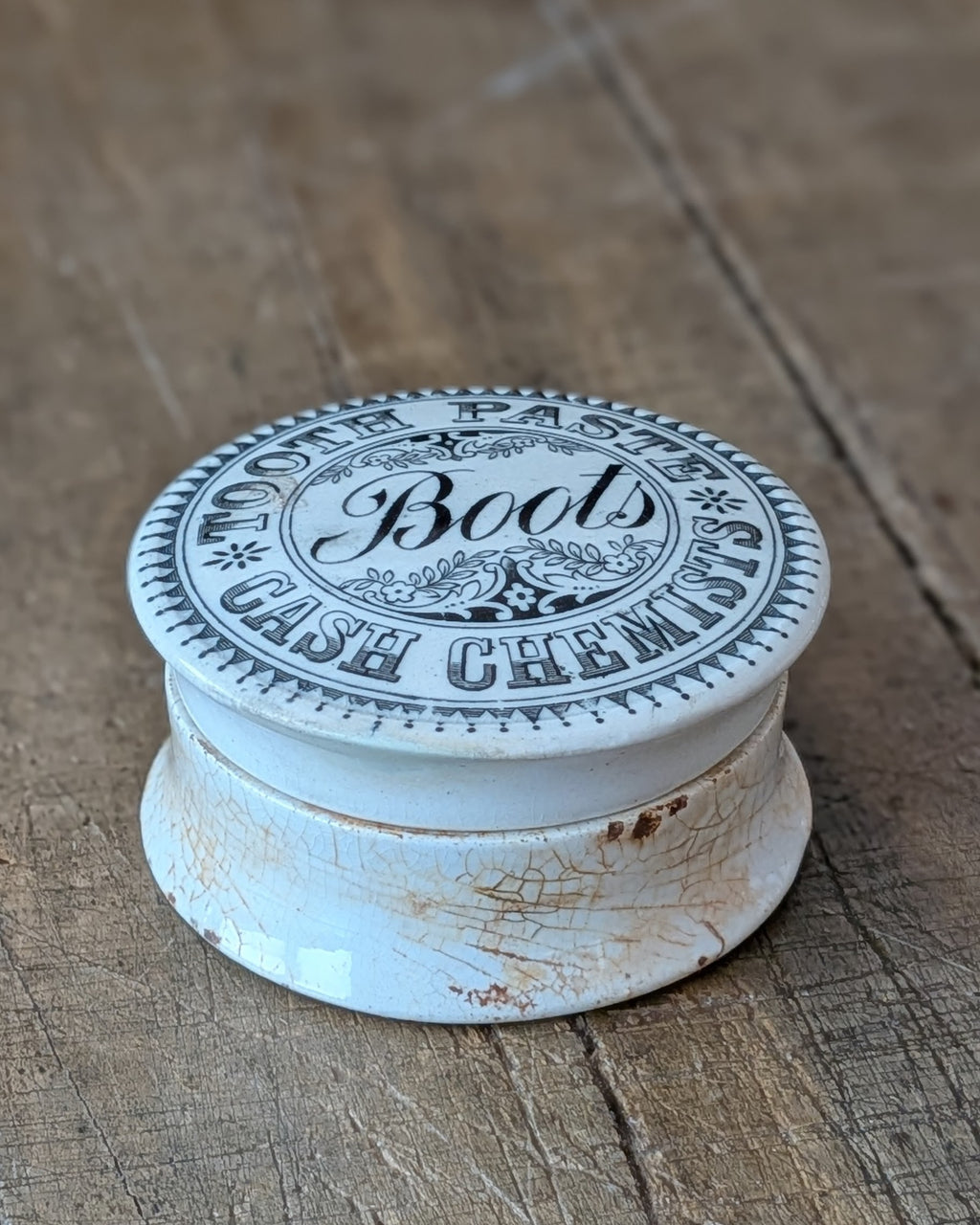 Boots Cash Chemists Tooth Paste Lidded Pot, c1880-1900