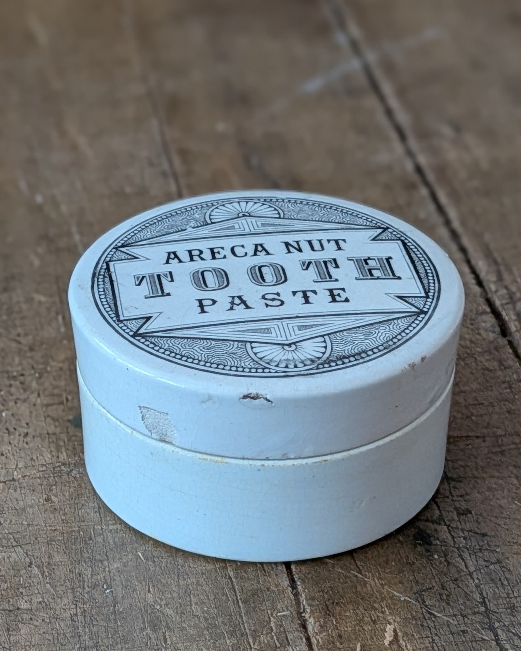 Victorian Areca Nut Tooth Paste Lidded Advertising Pot