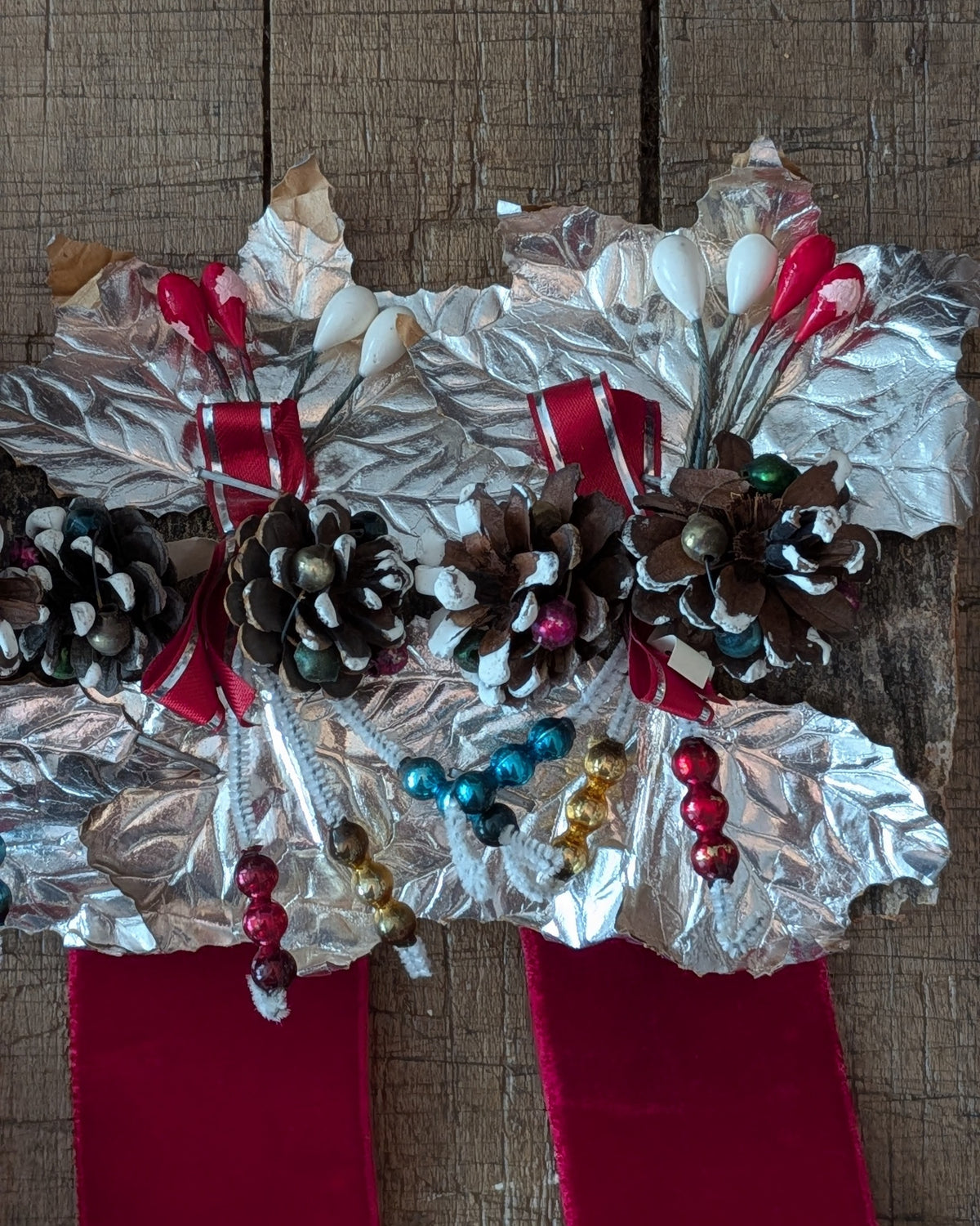 Vintage Holiday Wall or Door Decoration