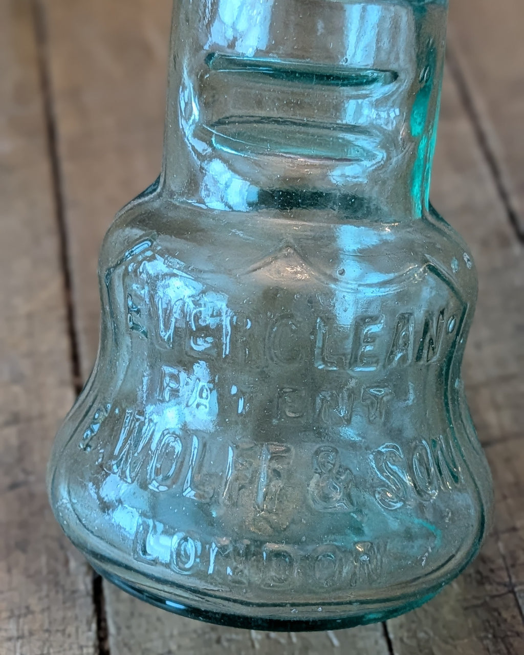 Everclean Bell-Shaped Aqua Glass Paste or Glue Pot