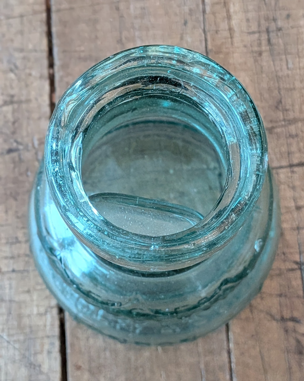 Everclean Bell-Shaped Aqua Glass Paste or Glue Pot