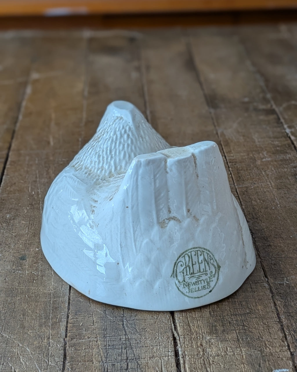 Green's "Newstyle Jellies" Chicken Shaped Jelly Mold