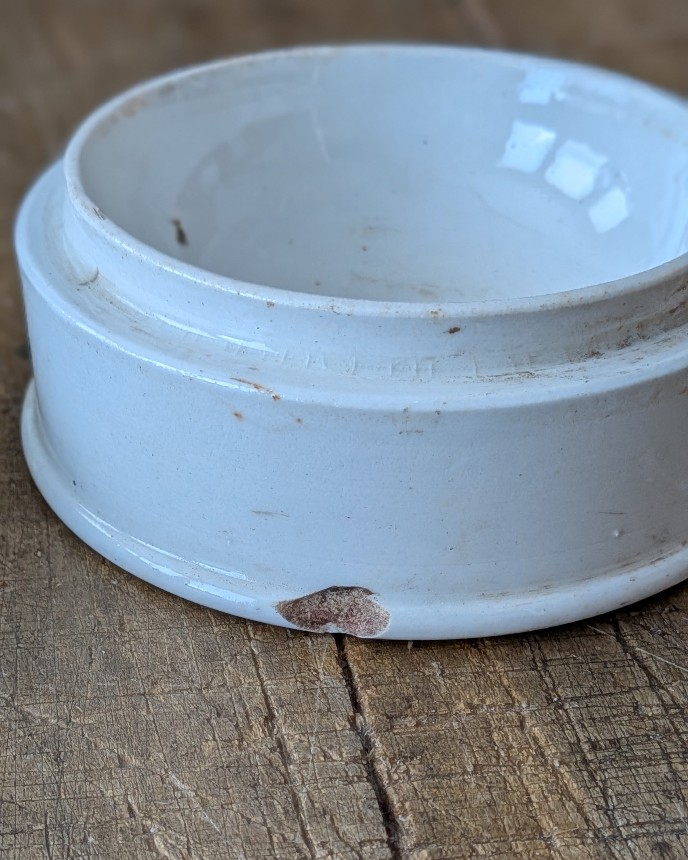 c1870 Prattware Lidded Pot 'On Guard'