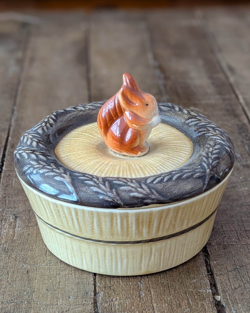 Vintage Ceramic Lidded Preserve/Jam/Honey Dish with Squirrel Handled Lid, c1930