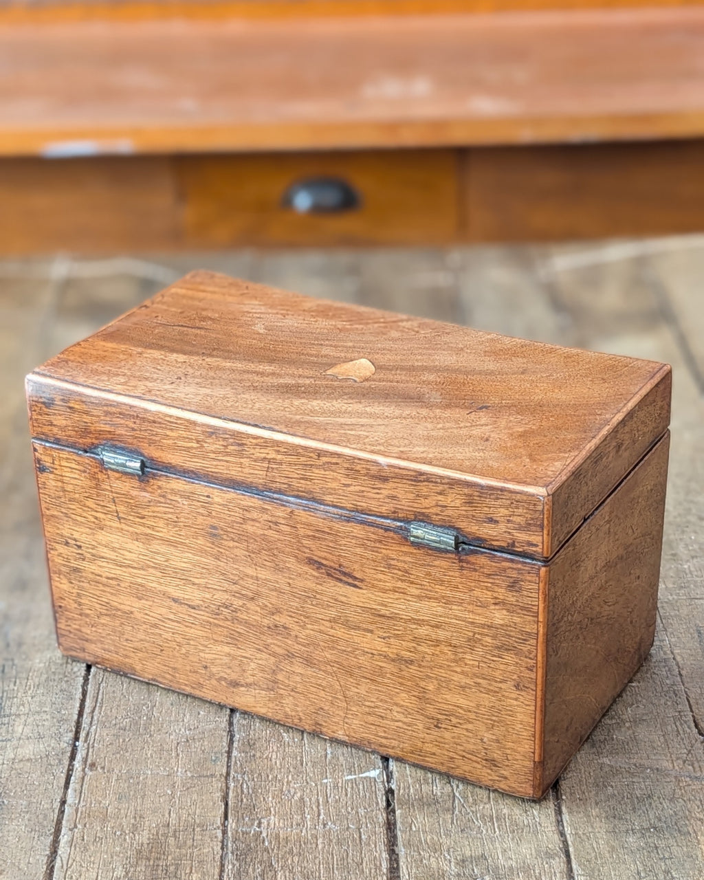 Victorian Wooden Tea Caddy with Shield Inlay on Lid & Diamond Inlay Key Escutcheon, c1810-1850