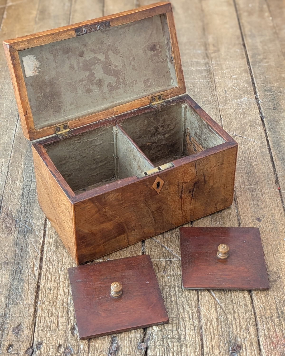 Victorian Wooden Tea Caddy with Shield Inlay on Lid & Diamond Inlay Key Escutcheon, c1810-1850